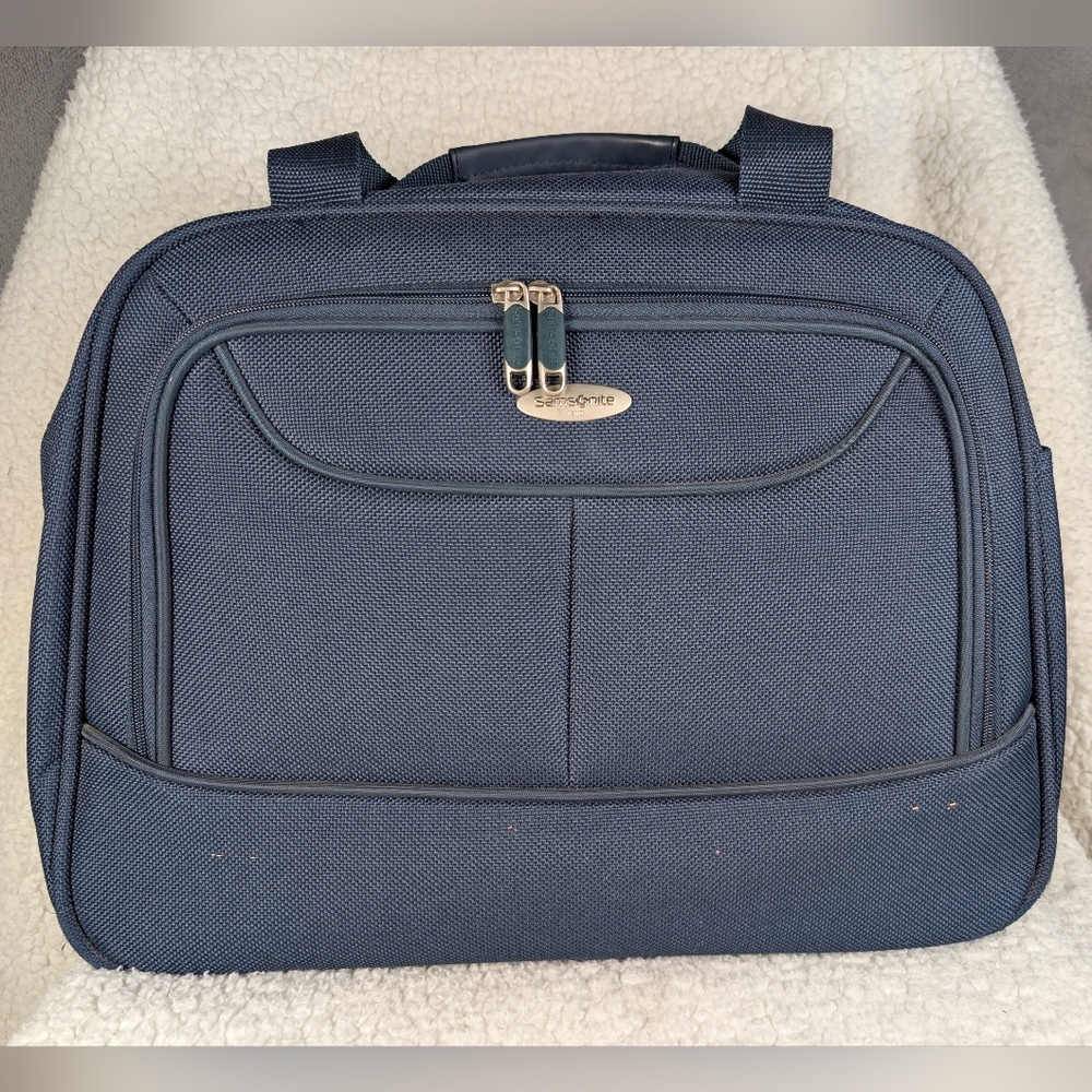 Samsonite Navy Blue Travel Carry On Computer Bag Travel Suitcase Daytrip